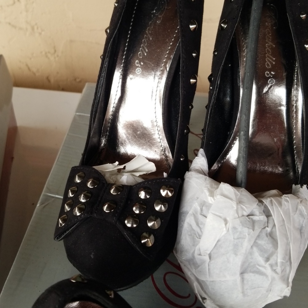 Heel - Picture 4 of 4